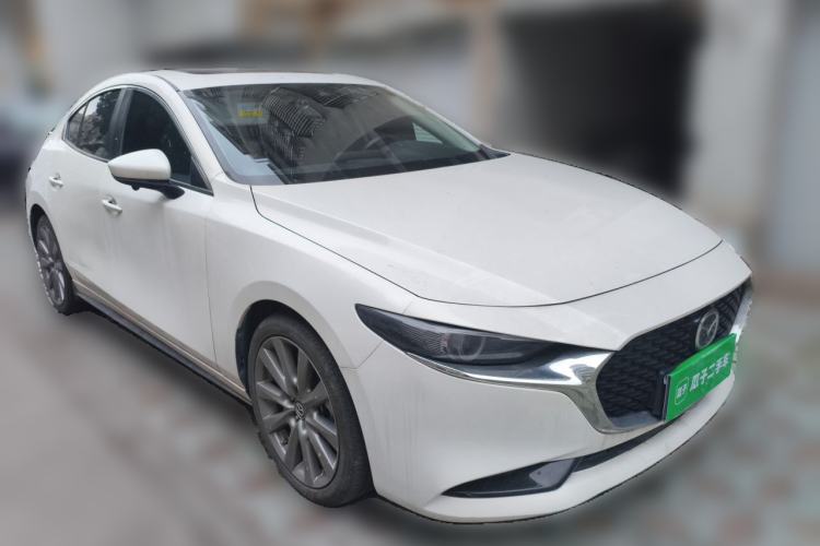 Used Mazda 3 Axela 2022 2.0L Automatic Zhi Rui Edition Front Right 45 Deg