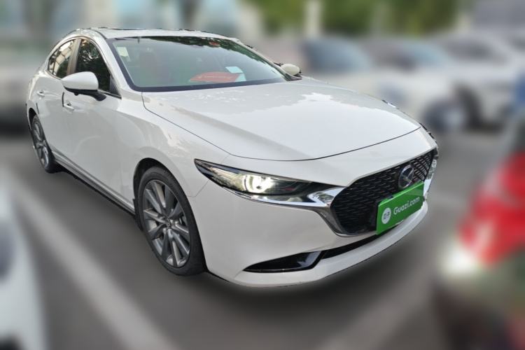 Used Mazda 3 Axela 2022 2.0L Automatic Zhi Rui Edition Front Right 45 Deg