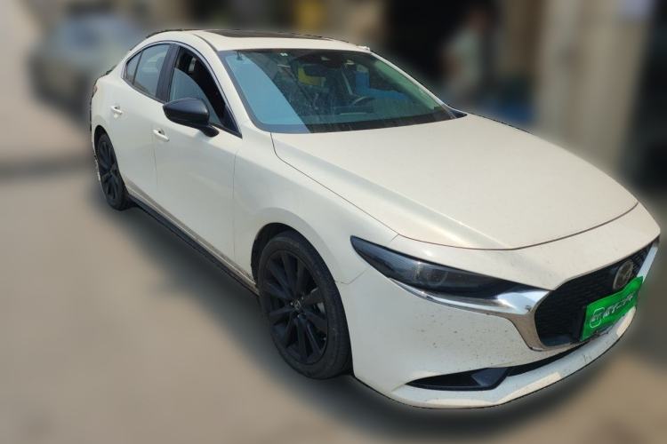 Used Mazda 3 Axela 2022 2.0L Automatic Zhi Rui Edition Front Right 45 Deg