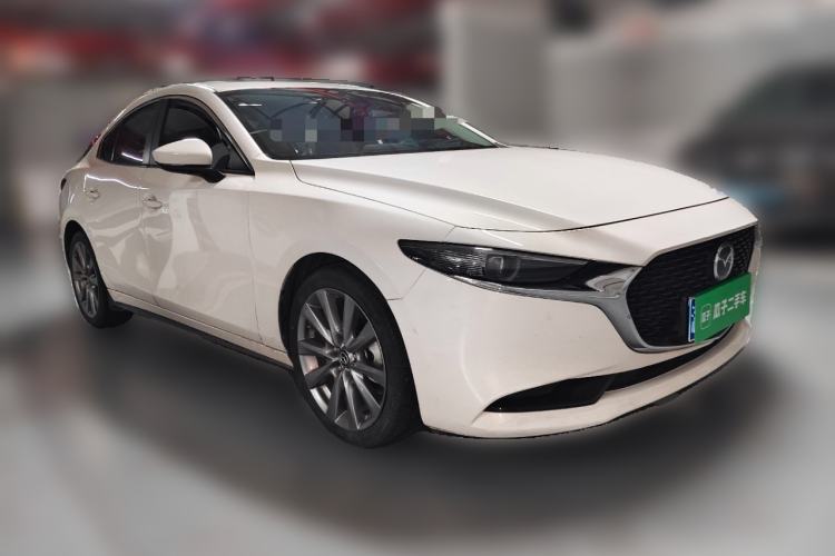 Used Mazda 3 Axela 2022 2.0L Automatic Zhi Rui Edition Front Right 45 Deg
