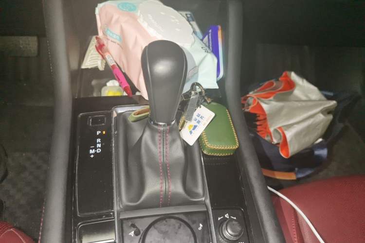 Used Mazda 3 Axela 2022 2.0L Automatic Zhi Rui Obsidian Edition Gear Lever