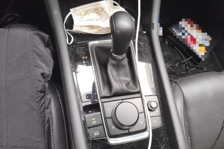 Used Mazda 3 Axela 2022 2.0L Automatic Zhi Rui Edition Gear Lever