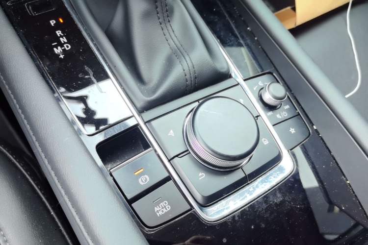 Used Mazda 3 Axela 2022 2.0L Automatic Zhiya Edition Gear Lever