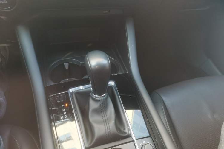 Used Mazda 3 Axela 2022 2.0L Automatic Zhiya Edition Gear Lever
