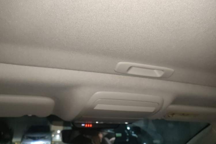 Used Mazda 3 Axela 2022 2.0L Automatic Zhi Rui Edition Headliner