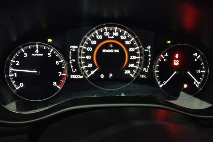 Used Mazda 3 Axela 2022 2.0L Automatic Zhi Rui Obsidian Edition Instrument Cluster