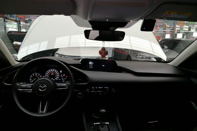 Used Mazda 3 Axela 2022 2.0L Automatic Zhiya Edition Interior 2