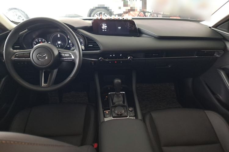 Used Mazda 3 Axela 2022 2.0L Automatic Zhiya Edition Interior 2