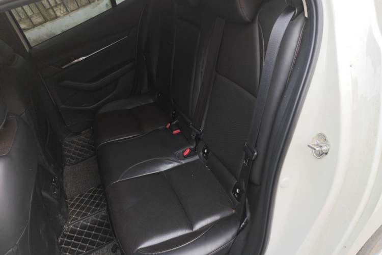 Used Mazda 3 Axela 2022 2.0L Automatic Zhi Rui Edition Interior 4