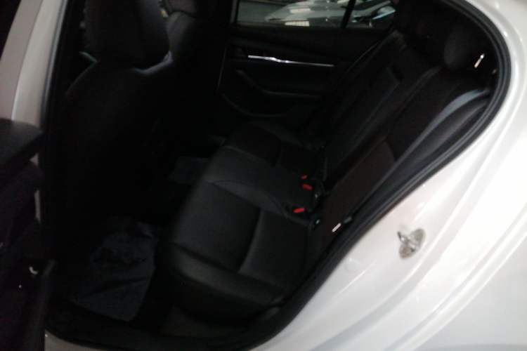 Used Mazda 3 Axela 2022 2.0L Automatic Zhiya Edition Interior 4