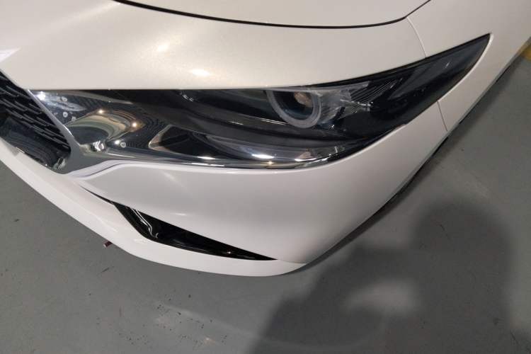 Used Mazda 3 Axela 2022 2.0L Automatic Zhi Rui Obsidian Edition Left Front Headlight