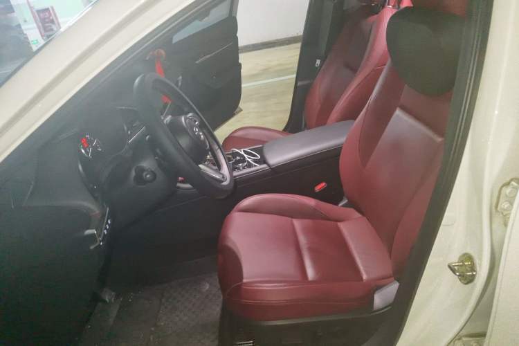 Used Mazda 3 Axela 2022 2.0L Automatic Zhi Rui Obsidian Edition Left Front Seat