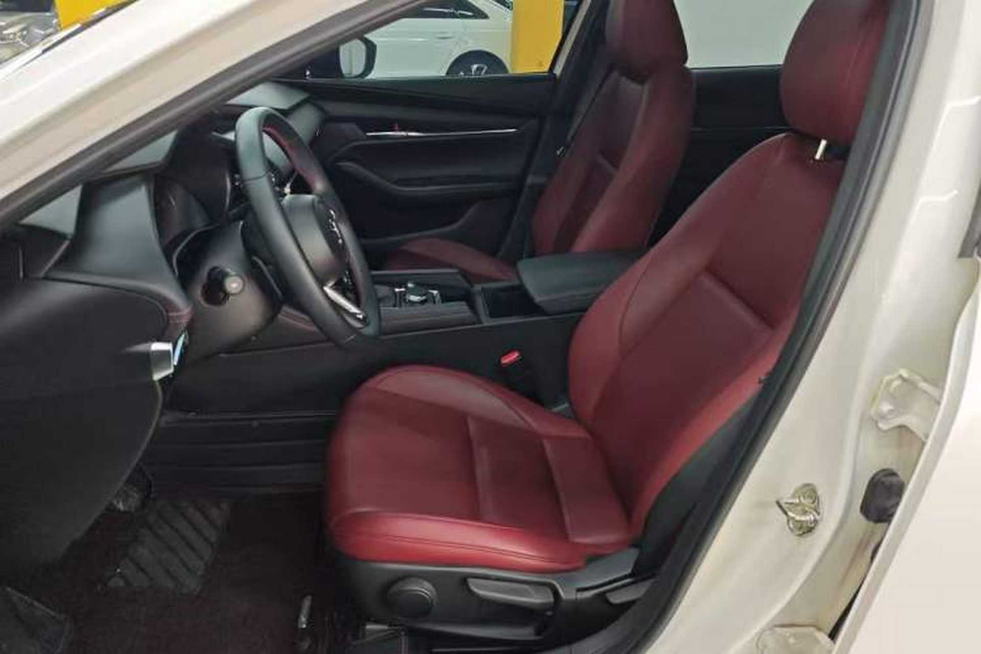 Used Mazda 3 Axela 2022 2.0L Automatic Premium Black Obsidian Edition Left Front Seat