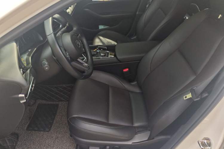 Used Mazda 3 Axela 2022 2.0L Automatic Zhi Rui Edition Left Front Seat