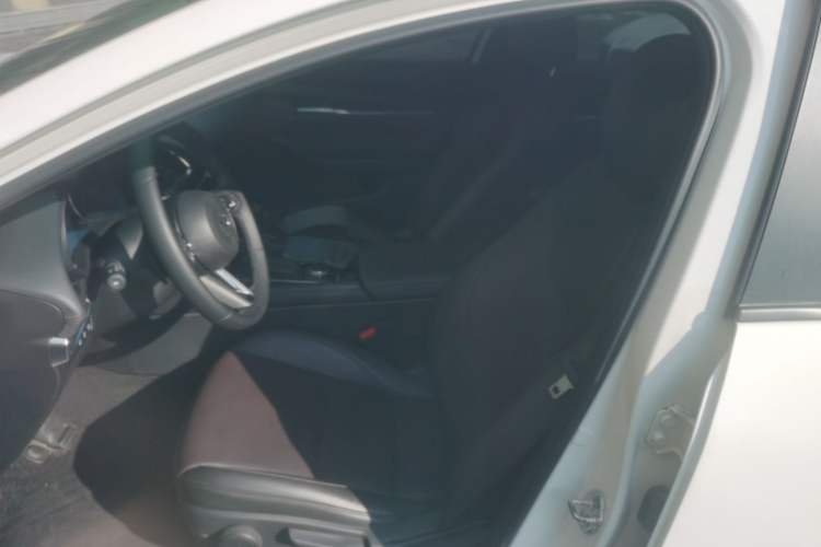 Used Mazda 3 Axela 2022 2.0L Automatic Zhiya Edition Left Front Seat