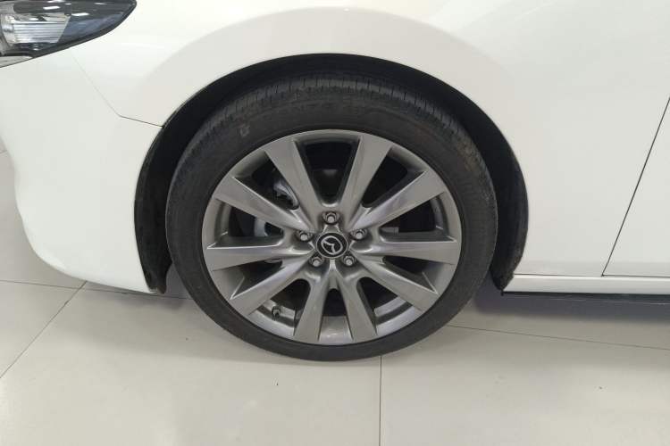 Used Mazda 3 Axela 2022 2.0L Automatic ZhiXuan Edition Left Front Wheel Hub