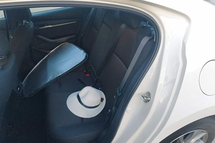Used Mazda 3 Axela 2022 2.0L Automatic Zhiqing Edition Left Rear Seat