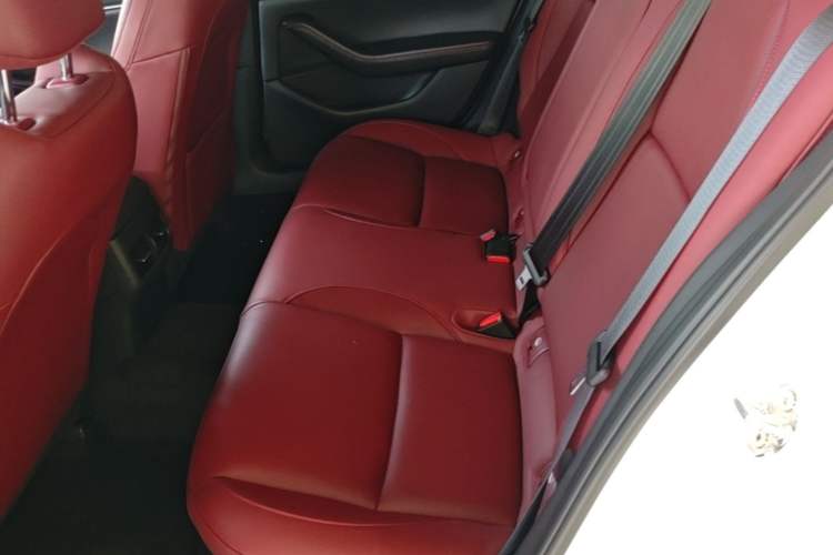 Used Mazda 3 Axela 2022 2.0L Automatic Zhi Rui Obsidian Edition Left Rear Seat