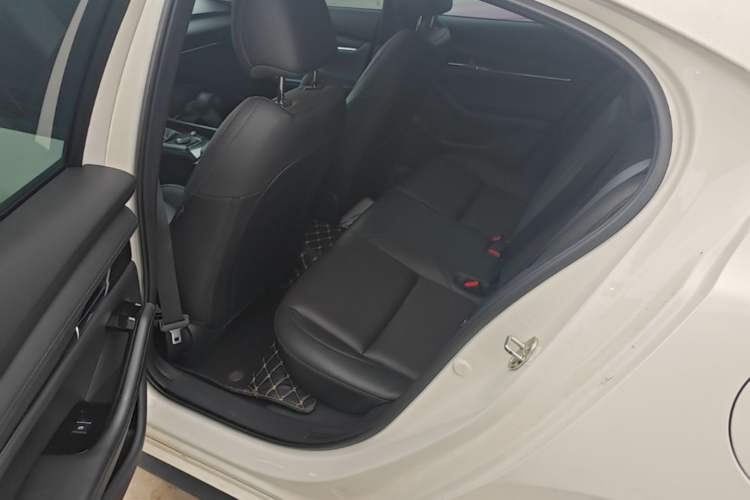 Used Mazda 3 Axela 2022 2.0L Automatic Zhiya Edition Left Rear Seat