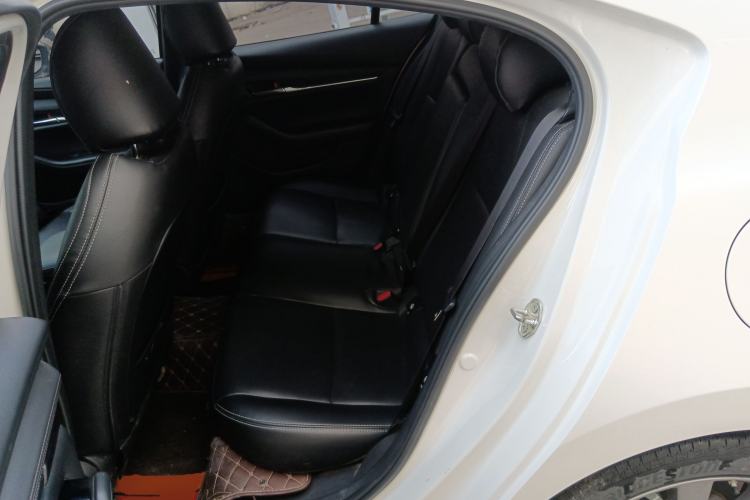 Used Mazda 3 Axela 2022 2.0L Automatic ZhiXuan Edition Left Rear Seat