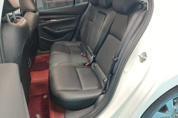 Used Mazda 3 Axela 2022 2.0L Automatic Zhiya Edition Left Rear Seat