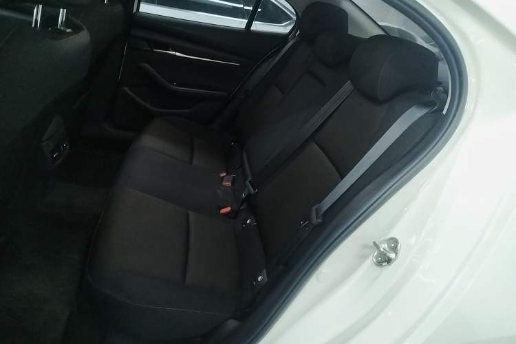 Used Mazda 3 Axela 2022 2.0L Automatic Zhiqing Edition Left Rear Seat