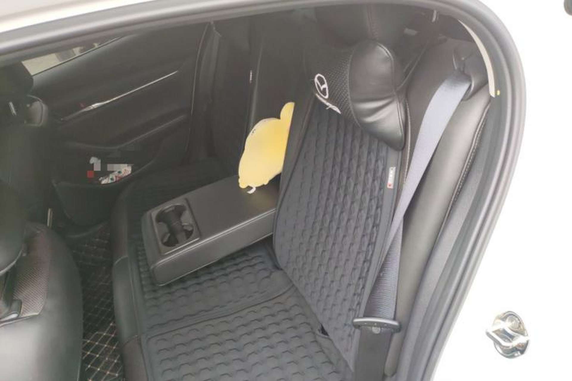 Used Mazda 3 Axela 2022 2.0L Automatic Zhi Rui Edition Left Rear Seat