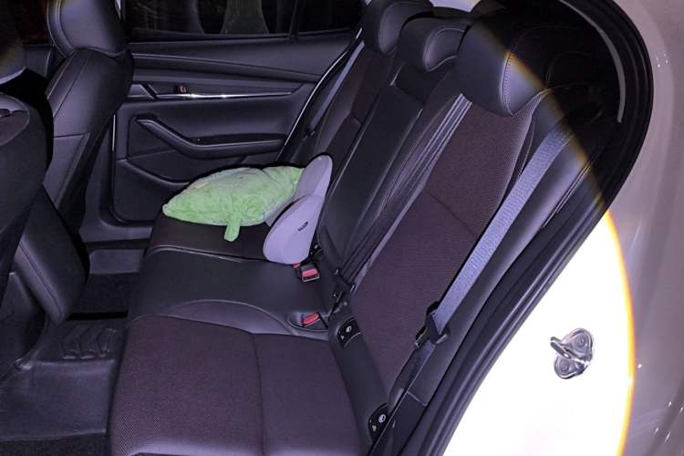 Used Mazda 3 Axela 2022 2.0L Automatic Zhi Rui Edition Left Rear Seat