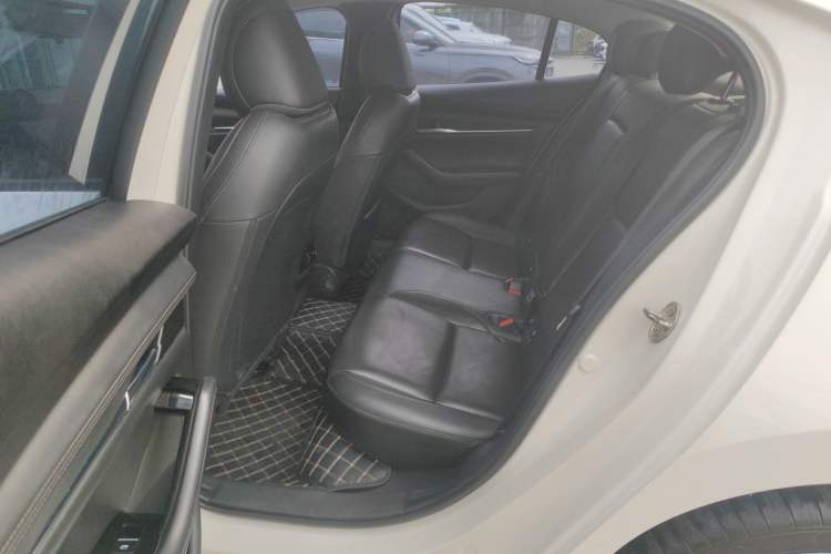 Used Mazda 3 Axela 2022 2.0L Automatic Zhiya Edition Left Rear Seat