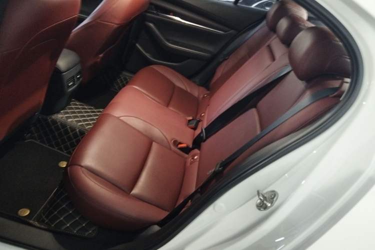 Used Mazda 3 Axela 2022 2.0L Automatic Zhi Rui Obsidian Edition Left Rear Seat