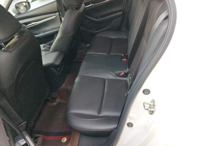 Used Mazda 3 Axela 2022 2.0L Automatic Zhi Rui Edition Left Rear Seat
