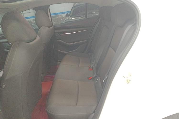 Used Mazda 3 Axela 2022 2.0L Automatic ZhiXuan Edition Left Rear Seat