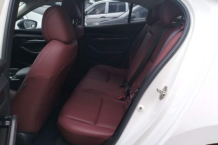 Used Mazda 3 Axela 2022 2.0L Automatic Zhiyao Obsidian Edition Left Rear Seat