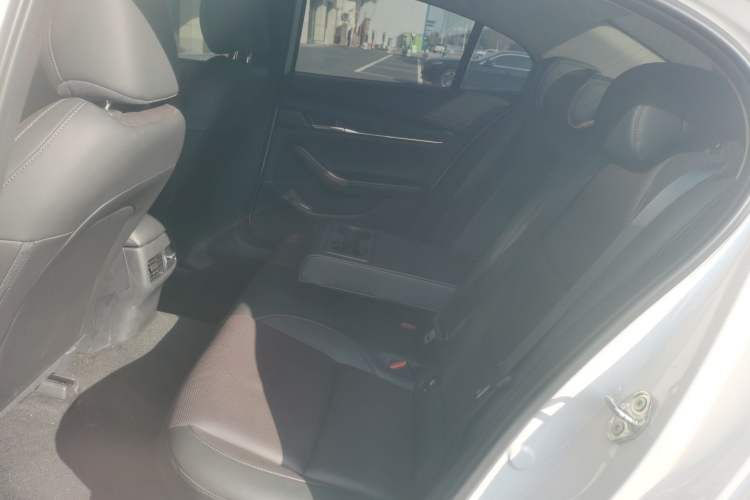 Used Mazda 3 Axela 2022 2.0L Automatic Zhiya Edition Left Rear Seat