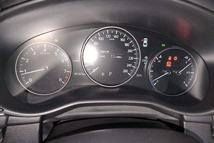 Used Mazda 3 Axela 2022 2.0L Automatic Zhi Rui Edition Odometer Close Up