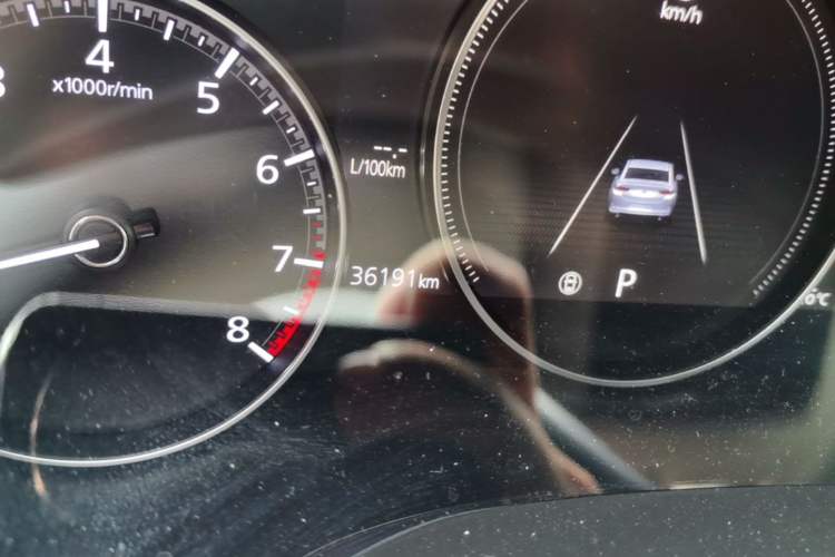 Used Mazda 3 Axela 2022 2.0L Automatic Zhiya Edition Odometer Close Up