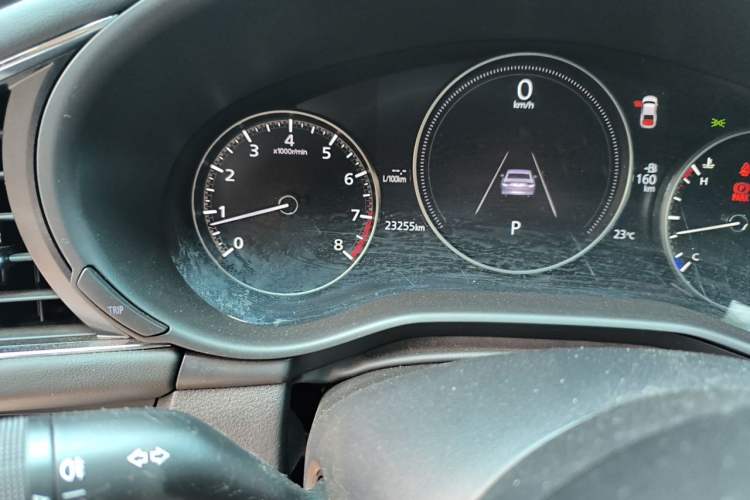 Used Mazda 3 Axela 2022 2.0L Automatic ZhiXuan Edition Odometer Close Up