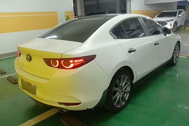 Used Mazda 3 Axela 2022 2.0L Automatic Zhiya Edition Rear Right 45 Deg