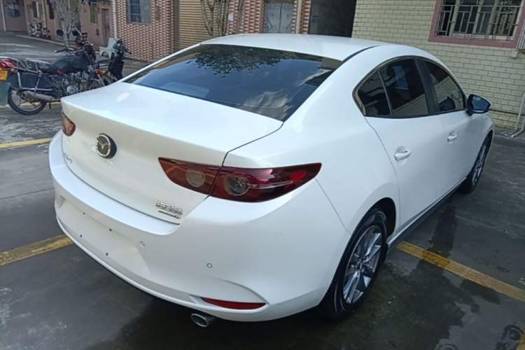 Used Mazda 3 Axela 2022 2.0L Automatic Zhiqing Edition Rear Right 45 Deg