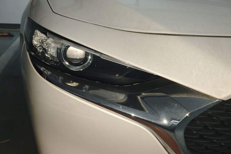 Used Mazda 3 Axela 2022 2.0L Automatic Zhiqing Edition Right Front Headlight