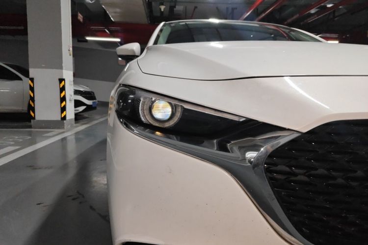 Used Mazda 3 Axela 2022 2.0L Automatic Zhi Rui Edition Right Front Headlight