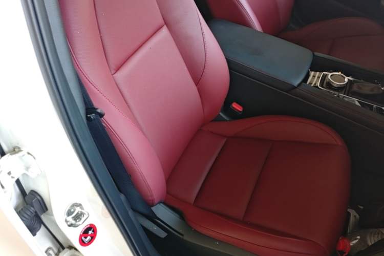 Used Mazda 3 Axela 2022 2.0L Automatic Zhi Rui Obsidian Edition Right Front Seat