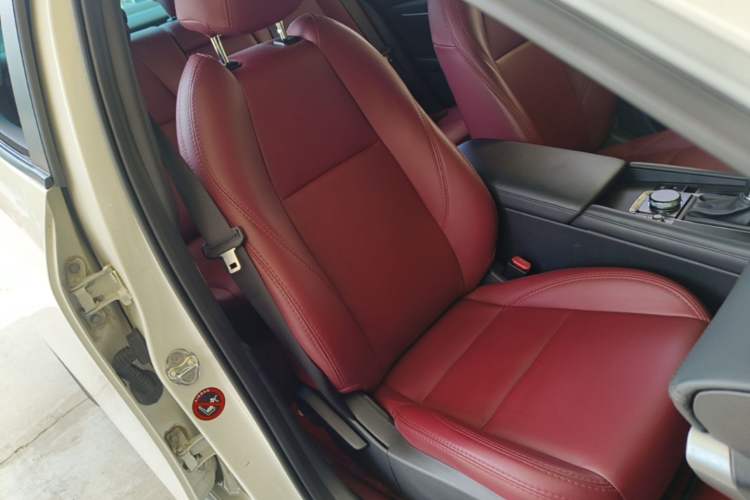 Used Mazda 3 Axela 2022 2.0L Automatic Zhiqing Edition Right Front Seat