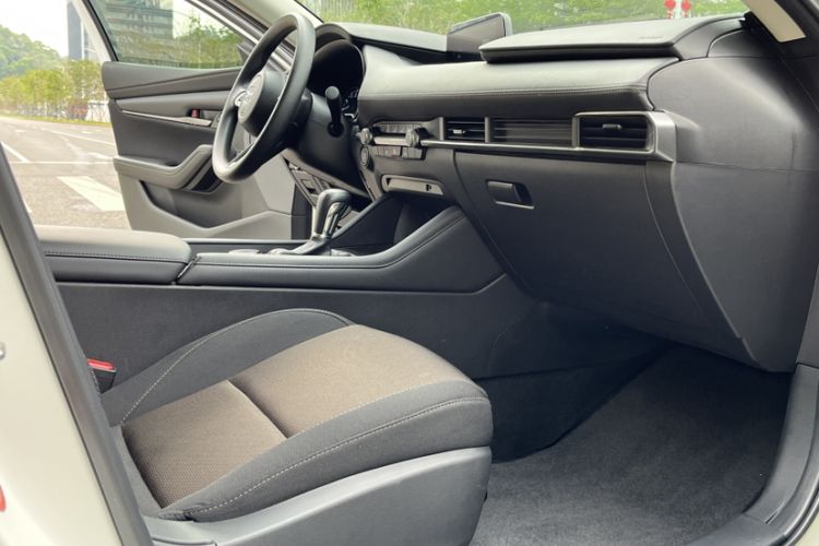 Used Mazda 3 Axela 2022 2.0L Automatic Zhiqing Edition Right Front Seat