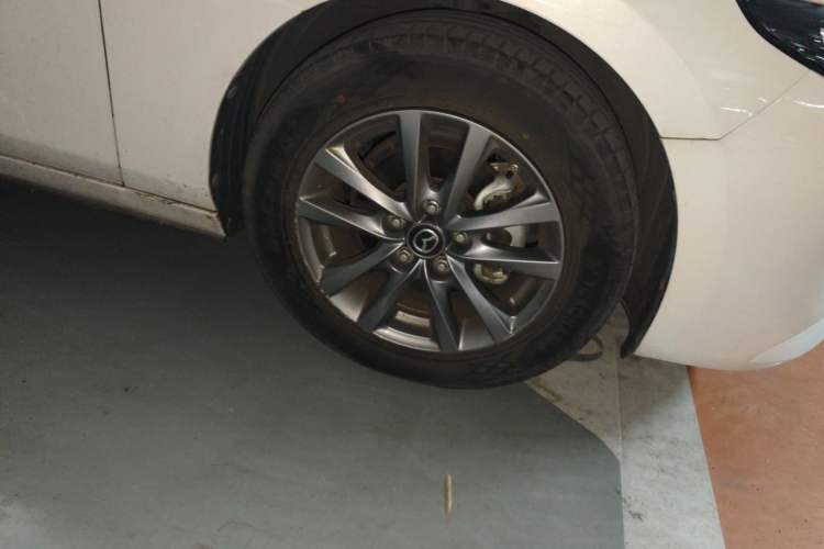 Used Mazda 3 Axela 2022 2.0L Automatic Zhiqing Edition Right Front Wheel Hub