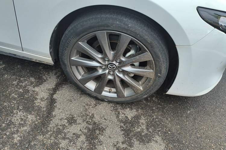 Used Mazda 3 Axela 2022 2.0L Automatic ZhiXuan Edition Right Front Wheel Hub