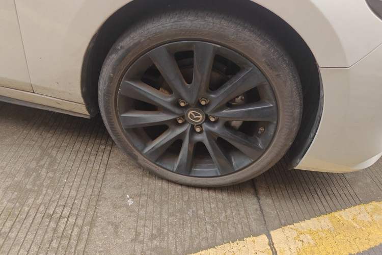 Used Mazda 3 Axela 2022 2.0L Automatic Zhiya Edition Right Front Wheel Hub