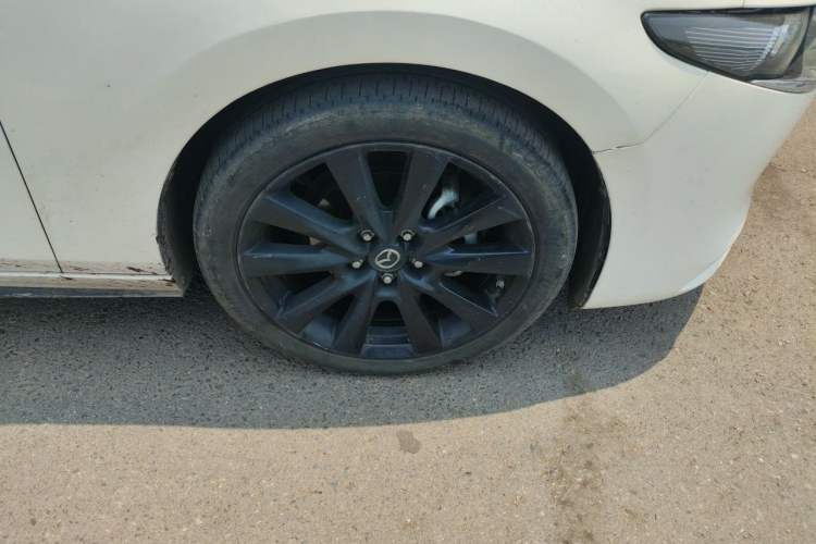 Used Mazda 3 Axela 2022 2.0L Automatic Zhi Rui Edition Right Front Wheel Hub