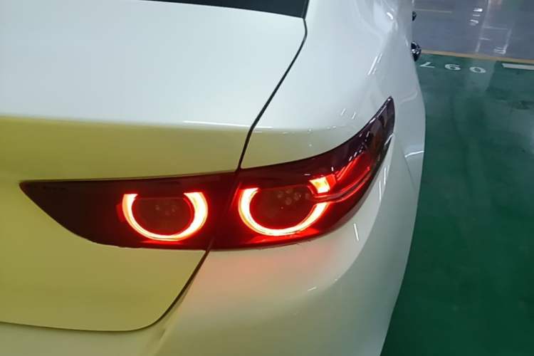 Used Mazda 3 Axela 2022 2.0L Automatic Zhiya Edition Right Rear Taillight