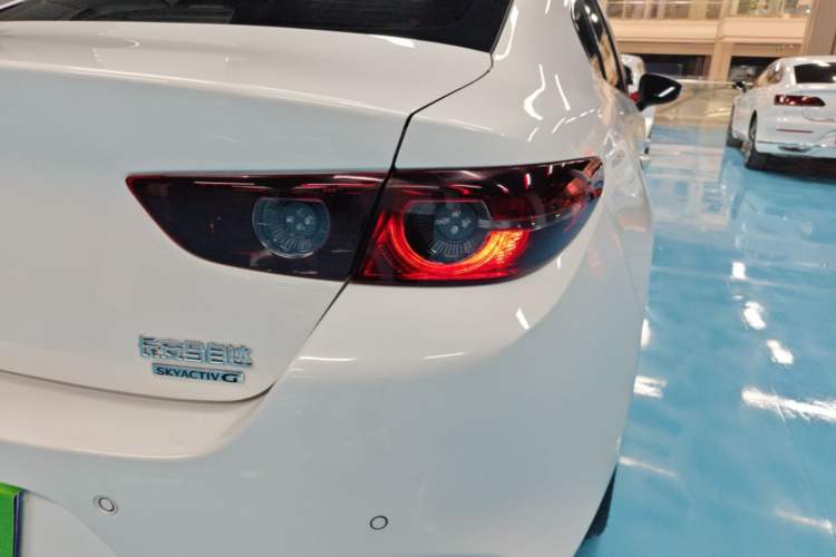 Used Mazda 3 Axela 2022 2.0L Automatic Zhiya Edition Right Rear Taillight